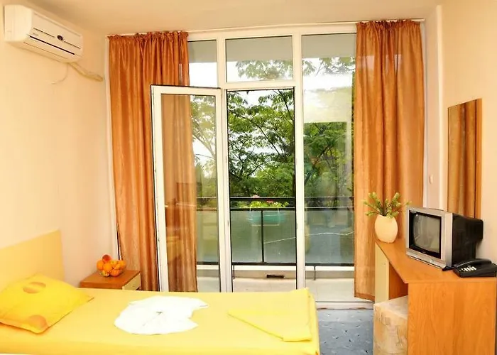 Hotel International House Of Journalists 3*