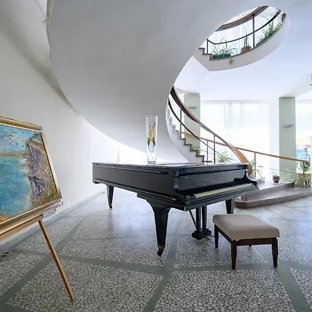 International House Of Journalists 3*