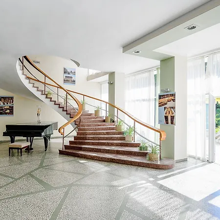 International House Of Journalists Hotel